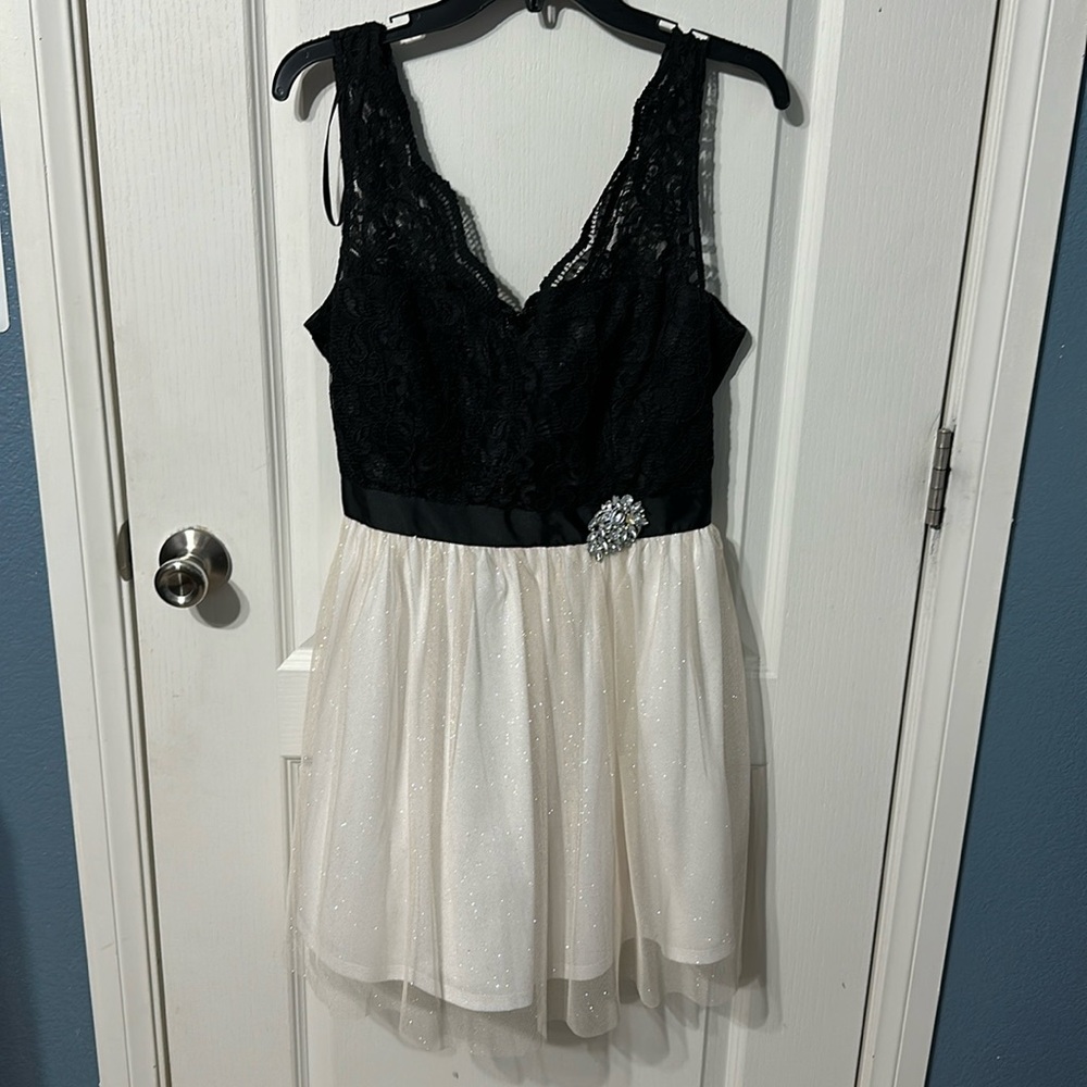 Black & White Holiday/Party/ Prom Dress